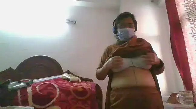 cutiecatty21 online show from March 3, 2025, 11:22 am