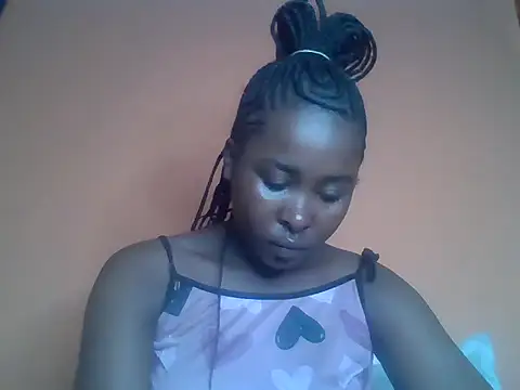 Moonfades online show from January 7, 2026, 5:10 am