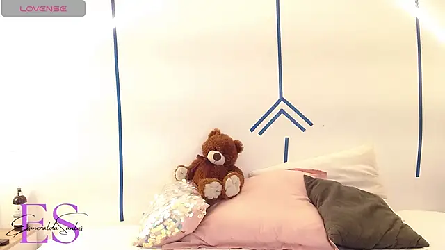 Snapshot of EsmeraldaSantoss chatting on January 10, 2025, 12:47 pm EsmeraldaSantoss online show from January 10, 2025, 12:47 pm