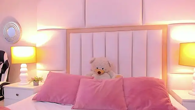 Snapshot of AmbarSantany chatting on March 15, 2025, 9:16 pm AmbarSantany online show from March 15, 2025, 9:16 pm