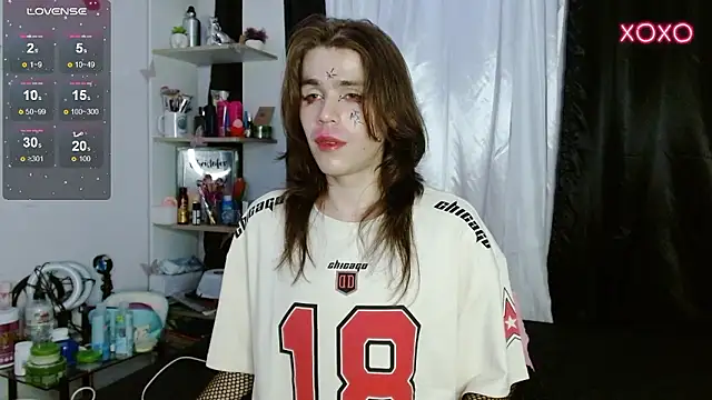 Snapshot of shun_sun chatting on December 7, 2024, 5:26 am shun sun online show from December 7, 2024, 5:26 am