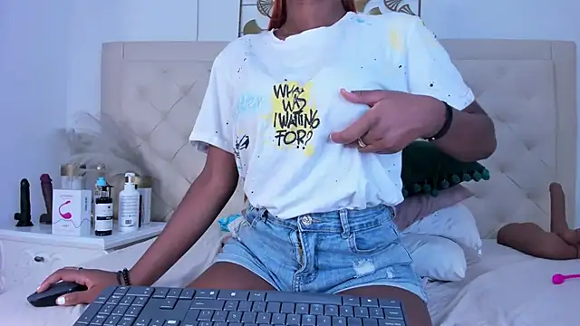  chloe adams online show from March 11, 2025, 11:33 am