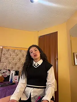 lilimini032 online show from November 26, 2025, 7:59 pm