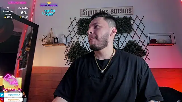 Angelgraham 1 online show from November 3, 2025, 5:03 pm