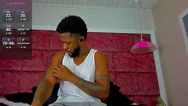 Drake Nassir4 online show from January 1, 2025, 4:18 pm