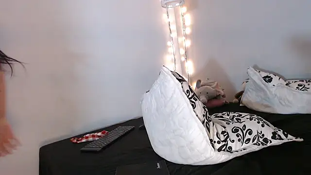 Kimandyuk online show from December 17, 2024, 11:05 pm