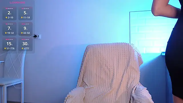 Eva Hailey  online show from November 14, 2025, 3:38 am