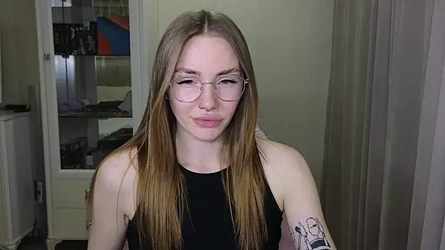 littlevildevil online show from December 9, 2024, 3:00 pm