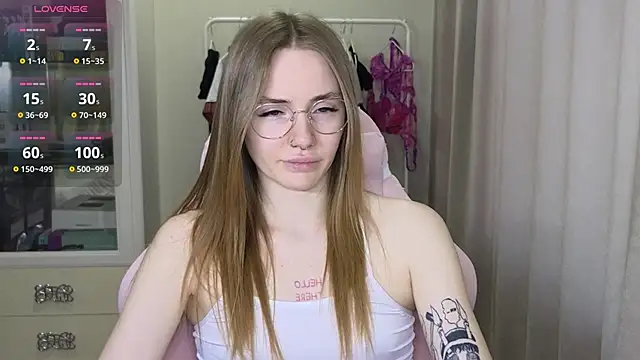 littlevildevil online show from February 11, 2025, 9:31 am