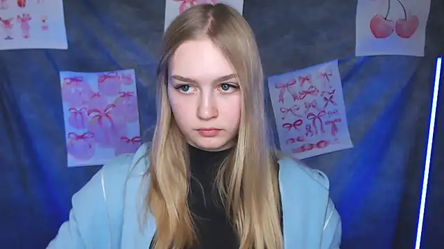 MademoiselleCl online show from February 5, 2026, 1:27 pm