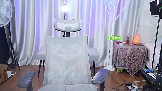 nono babyy online show from February 18, 2026, 1:34 am