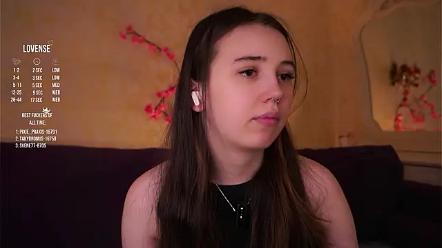 GillianDowdey online show from March 18, 2026, 3:31 am