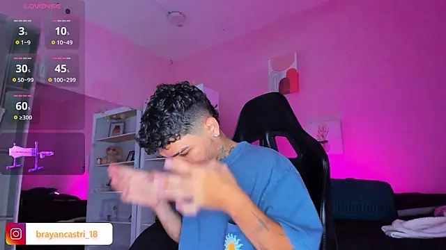 Ian Castillo  online show from November 7, 2025, 11:21 am