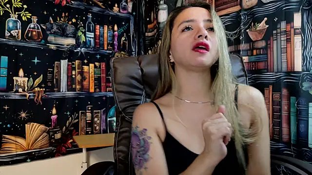 julietta   jackson online show from January 8, 2025, 7:24 pm