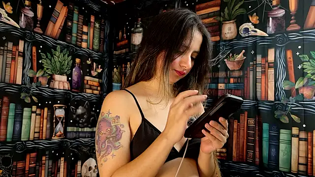 julietta   jackson online show from February 5, 2026, 9:41 pm