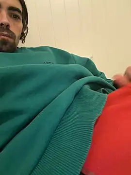 Snapshot of wolfwhite95 chatting on February 24, 2026, 11:58 pm wolfwhite95 online show from February 24, 2026, 11:58 pm