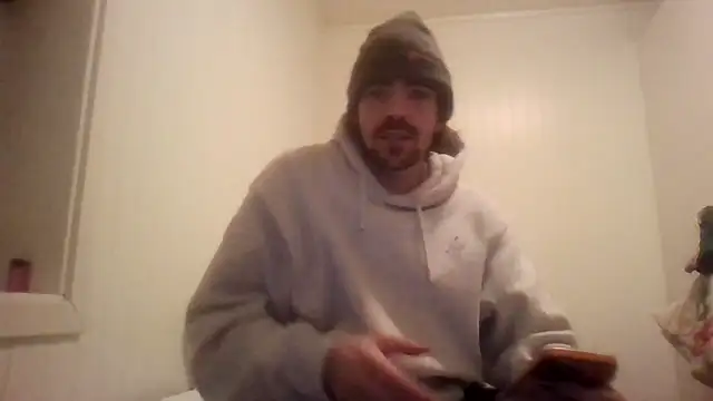 wolfwhite95 online show from April 3, 2026, 7:23 pm