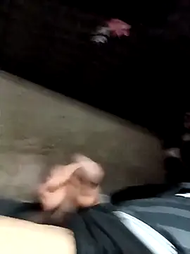 Snapshot of rayhot69 chatting on March 13, 2025, 3:39 pm rayhot69 online show from March 13, 2025, 3:39 pm