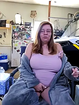 MsShelby40 online show from December 14, 2024, 4:09 pm