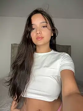 MollySanders    online show from January 22, 2025, 3:41 am