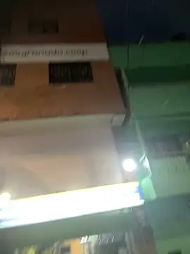 MollySanders    online show from February 26, 2025, 11:37 pm