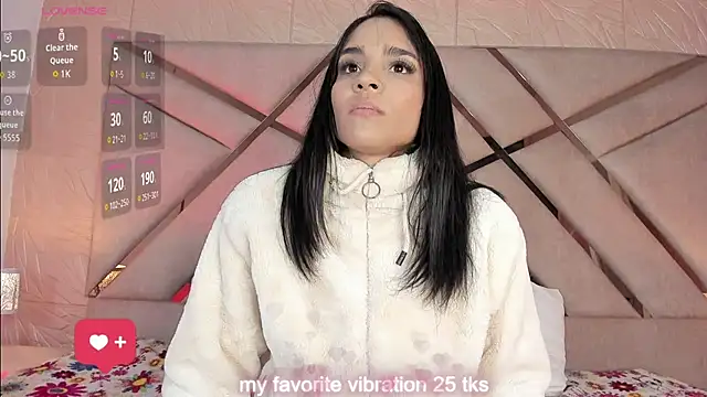 sophie pariss online show from April 15, 2026, 3:13 am