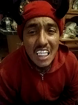 wilsons12 online show from November 18, 2025, 3:34 am