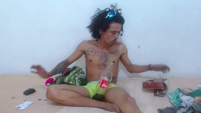 damian bottom bigcock online show from January 2, 2025, 5:03 am