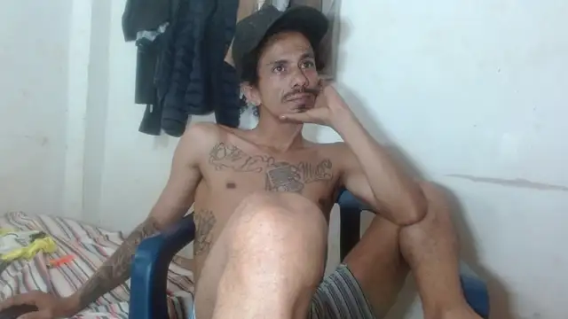 damian bottom bigcock online show from December 14, 2025, 8:35 pm