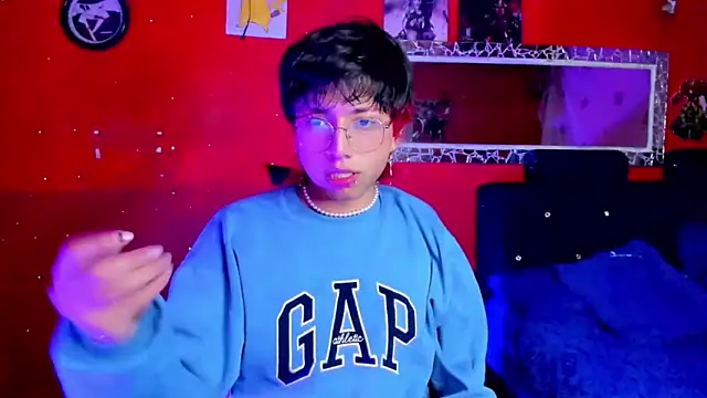 Snapshot of AnggelONfiree chatting on February 18, 2025, 6:04 am AnggelONfiree online show from February 18, 2025, 6:04 am