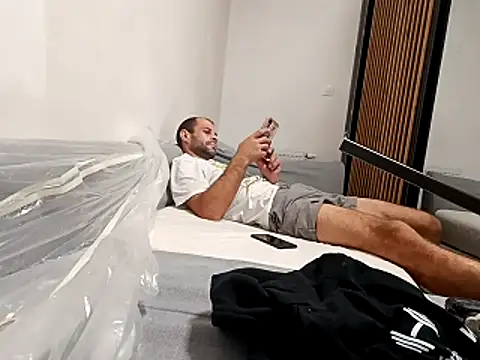 Zbochunec online show from December 23, 2025, 4:10 am