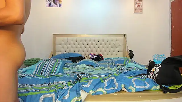 fenixonfire  online show from February 12, 2025, 10:37 pm