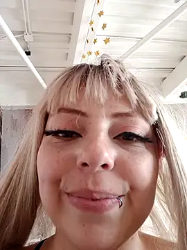 madelaine- online show from February 10, 2025, 8:21 pm