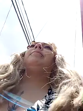 madelaine- online show from February 28, 2025, 4:42 pm