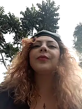 madelaine- online show from April 4, 2026, 9:12 pm