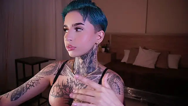 AliceShazaham  online show from January 17, 2025, 6:26 am