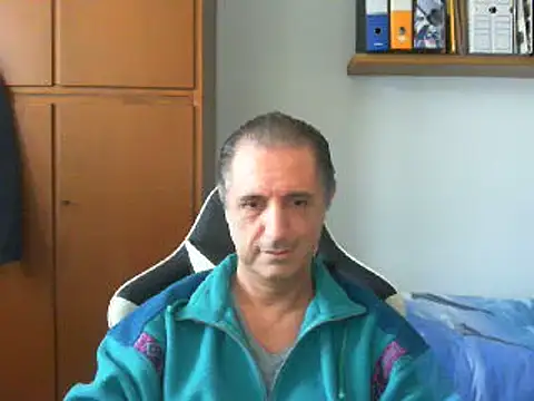 lliuk70mi online show from March 17, 2025, 2:12 pm