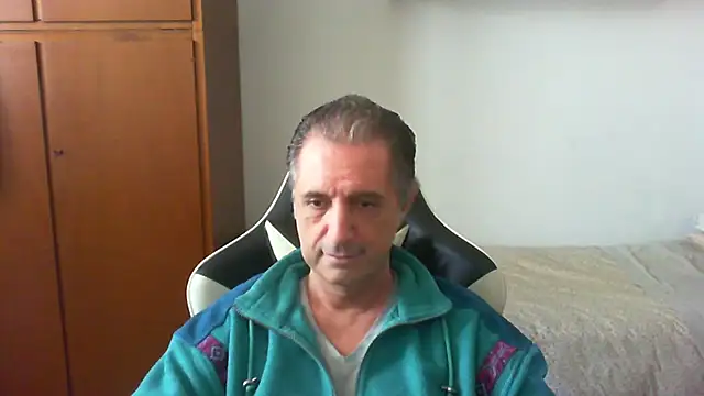 lliuk70mi online show from April 26, 2026, 12:14 pm