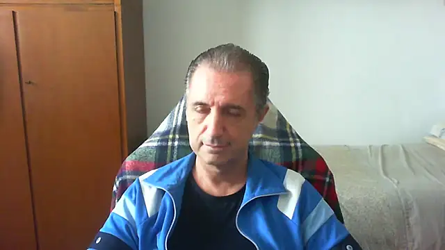 lliuk70mi online show from May 8, 2026, 1:05 pm