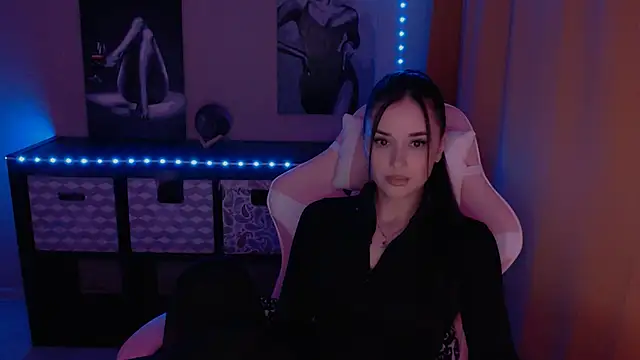 AlisaLink online show from February 15, 2025, 7:39 pm