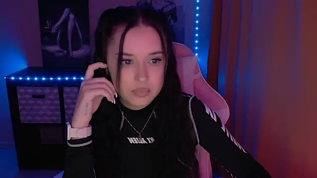 AlisaLink online show from March 12, 2025, 4:02 pm