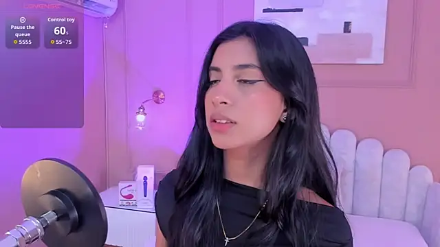 zia cooper online show from April 15, 2026, 8:09 pm