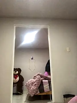 CAM 21X online show from October 7, 2025, 10:56 am