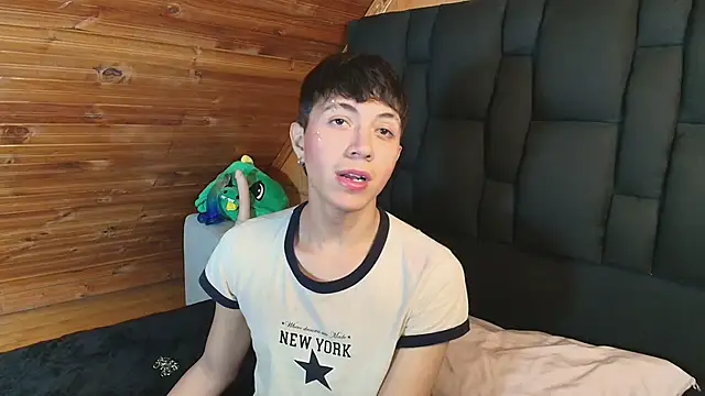 Justyn Ross online show from October 23, 2025, 5:51 am