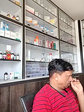 Snapshot of Raj1043 chatting on March 5, 2026, 6:31 am Raj1043 online show from March 5, 2026, 6:31 am