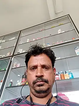 Snapshot of Raj1043 chatting on April 13, 2026, 6:52 am Raj1043 online show from April 13, 2026, 6:52 am