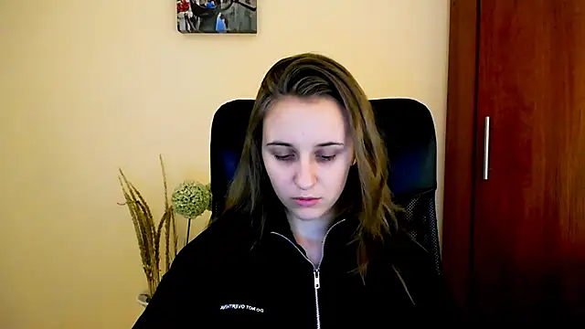  Nicole new online show from January 6, 2025, 4:13 pm