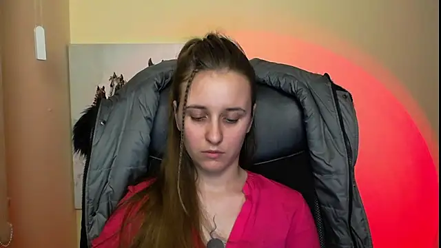  Nicole new online show from February 19, 2025, 4:22 pm