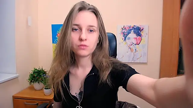  Nicole new online show from March 14, 2025, 12:29 pm