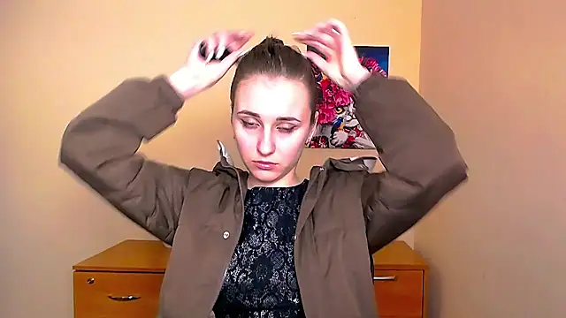  Nicole new online show from March 15, 2025, 1:40 pm